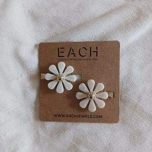EACH Jewels Daisy Flower Hair Clips Barrettes ~ Mother Of Pearl/Gold NWT